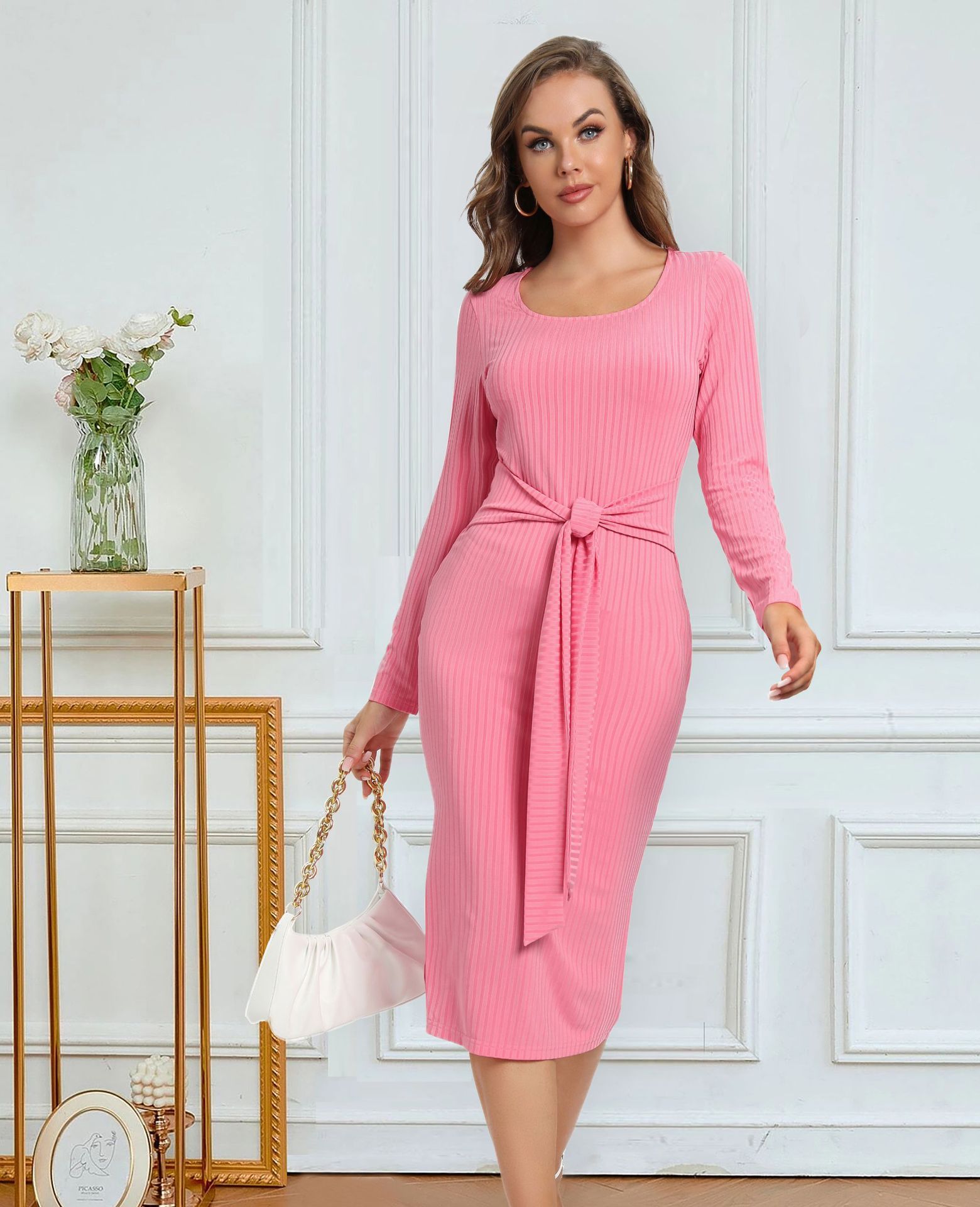 Midikleid mit Bindegürtel & Schlitz – Rippstreifen-Design